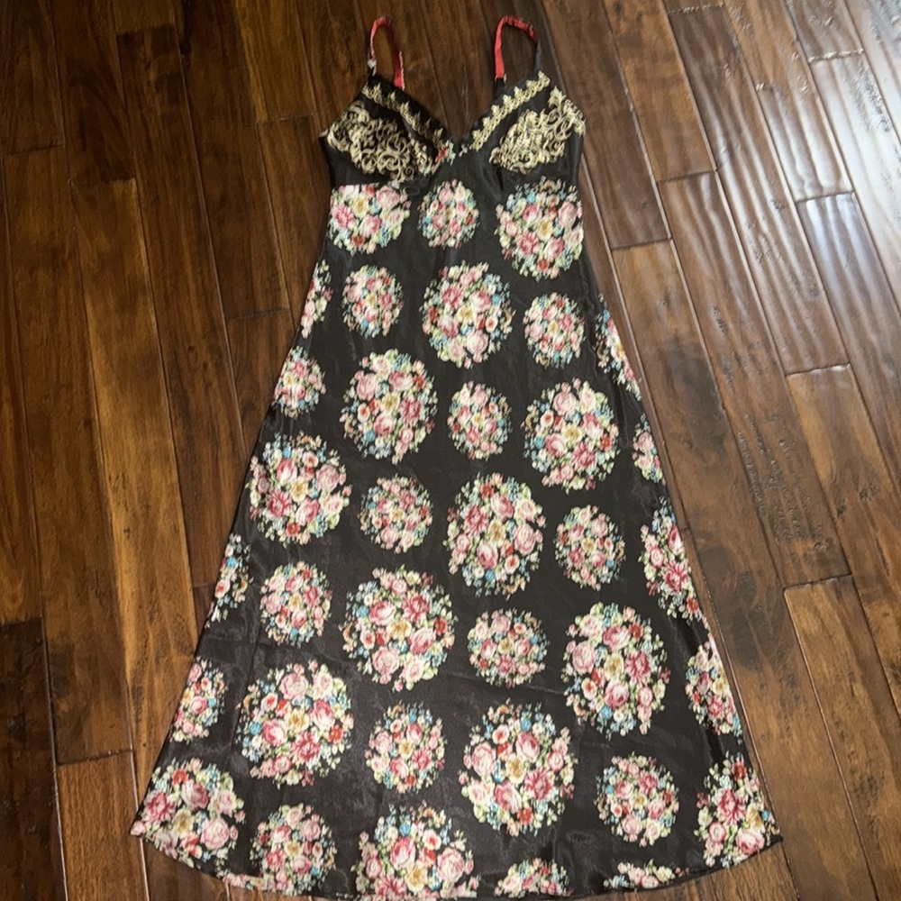 Vintage 90’s Jones New York satin-like floral maxi dress - Picture 5 of 6